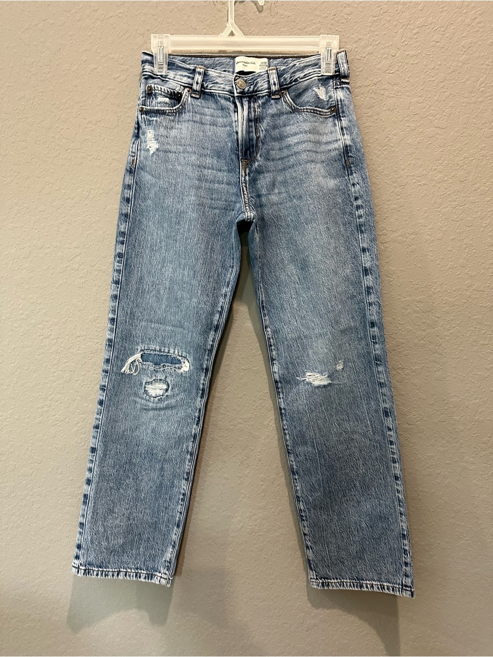 Abercrombie kids jeans Sz 11-12 yrs baggy distressed GUC
